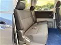 2005 Toyota Voxy