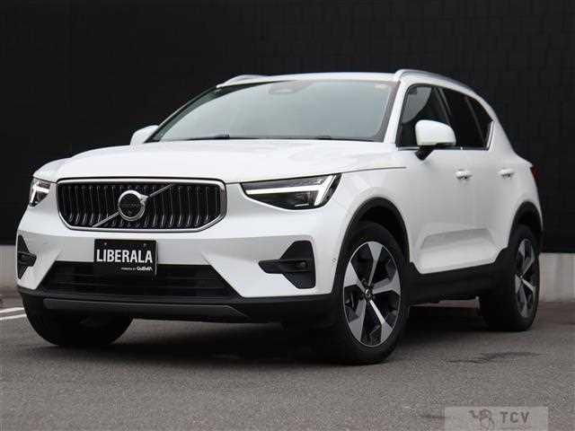 2024 Volvo XC40