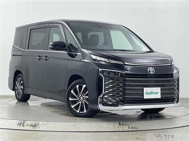2023 Toyota Voxy