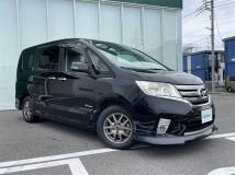 2013 Nissan Serena