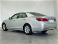 2013 Toyota Crown Hybrid