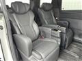 2024 Toyota Alphard Hybrid