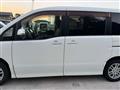 2009 Nissan Serena