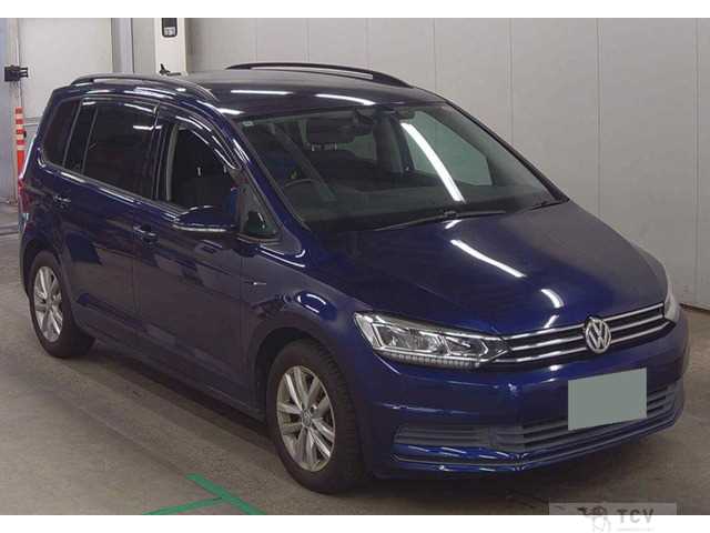 2016 Volkswagen Golf Touran