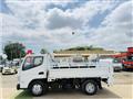 2013 Mitsubishi Canter