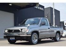 2003 Toyota Hilux