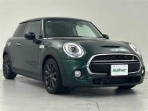 2018 BMW MINI