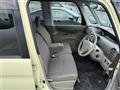 2011 Daihatsu Tanto