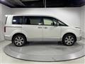 2020 Mitsubishi Delica D5