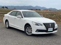 2015 Toyota Crown Hybrid