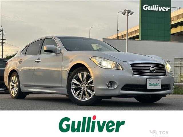 2013 Nissan FUGA HYBRID
