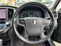 2013 Toyota Crown Hybrid
