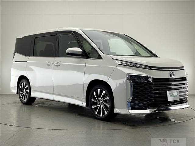 2023 Toyota Voxy