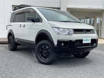 2017 Mitsubishi Delica D5