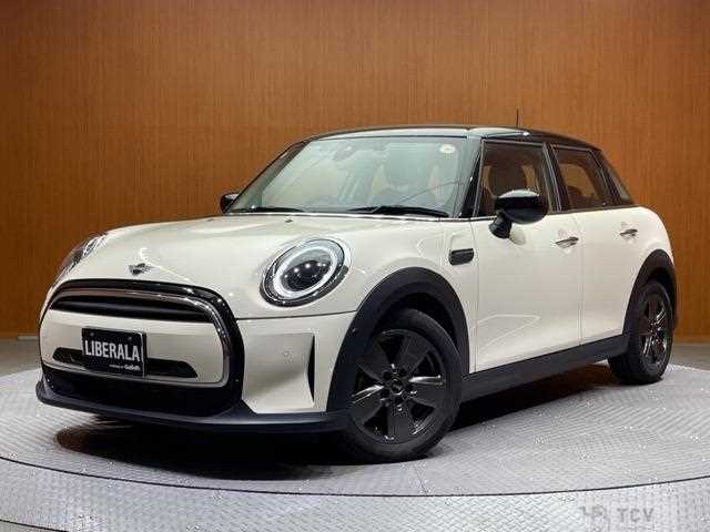 2022 BMW MINI