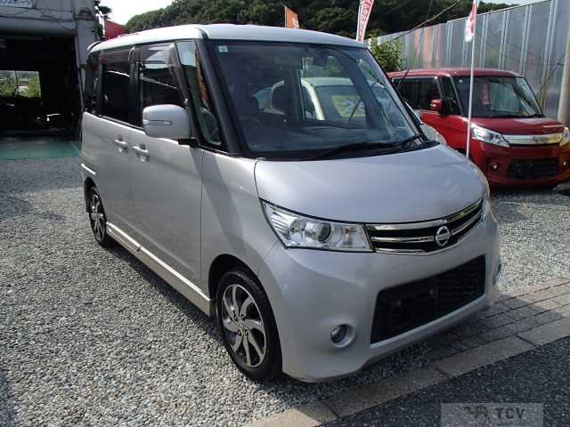 2011 Nissan ROOX