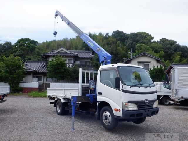 2011 Hino Dutro