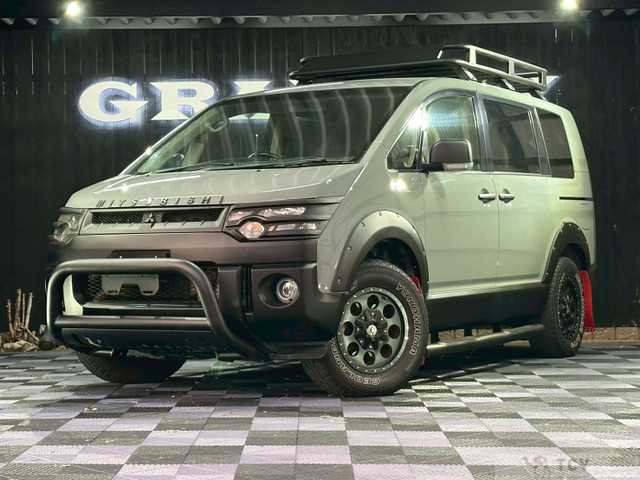 2013 Mitsubishi Delica D5