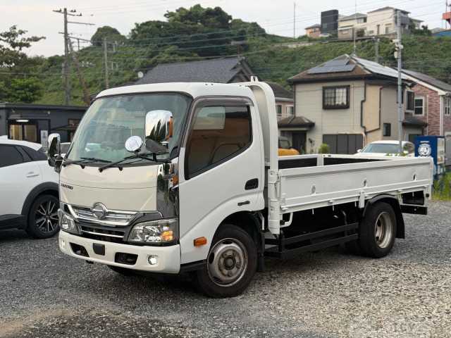 2016 Hino Dutro