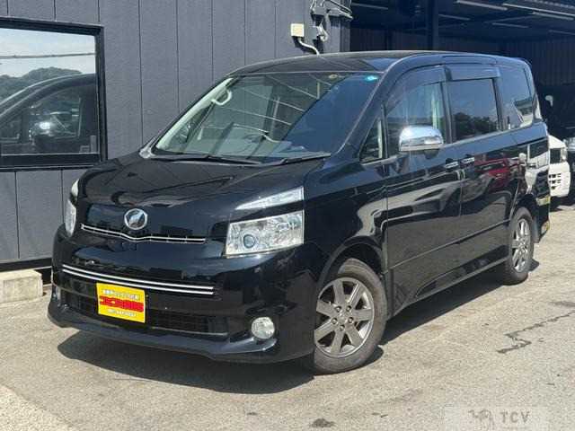 2009 Toyota Voxy