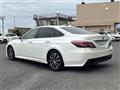 2018 Toyota Crown Hybrid