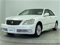 2004 Toyota Crown Royal Series