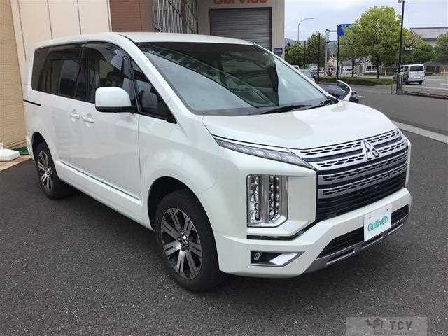 2019 Mitsubishi Delica D5