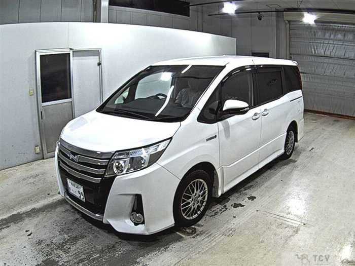 2016 Toyota Noah