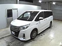 2016 Toyota Noah