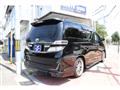 2013 Toyota Vellfire