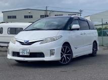 2011 Toyota Estima Hybrid