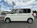 2017 Daihatsu Tanto