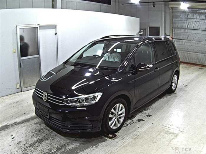 2016 Volkswagen Golf Touran