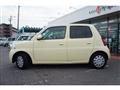 2009 Daihatsu Esse