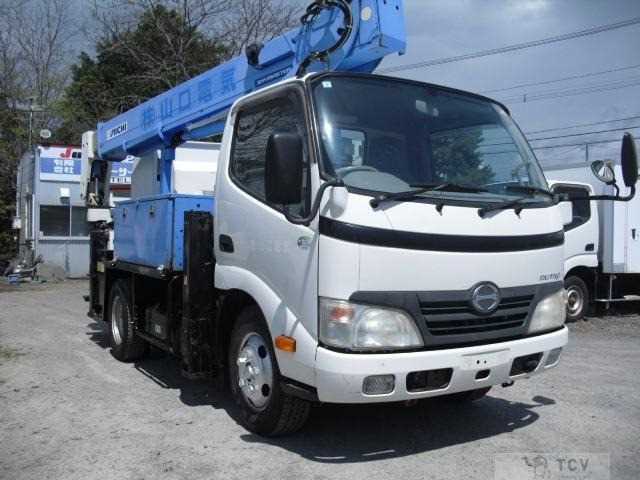 2010 Hino Dutro