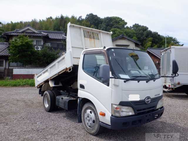 2013 Hino Dutro