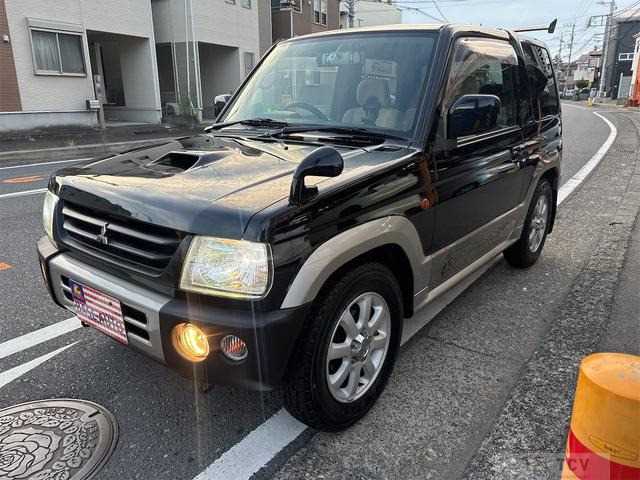 2005 Mitsubishi Pajero Mini