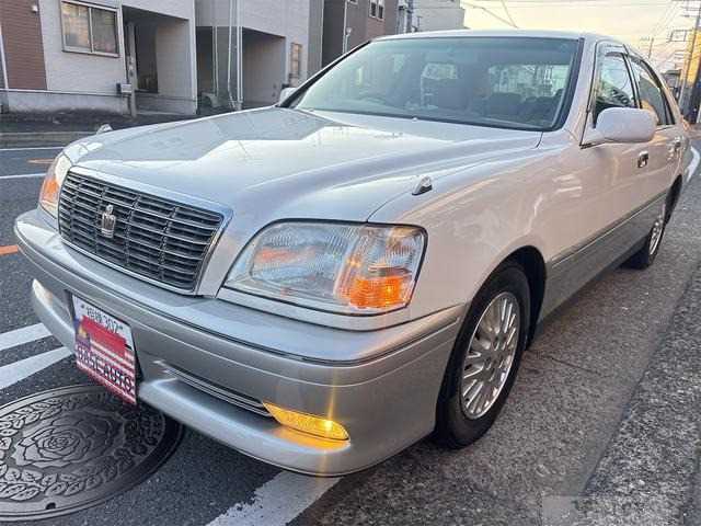 2000 Toyota Crown