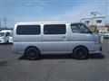 2009 Nissan Caravan Van