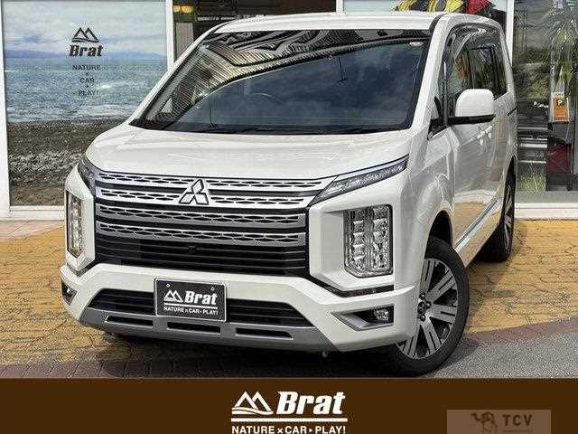 2019 Mitsubishi Delica D5