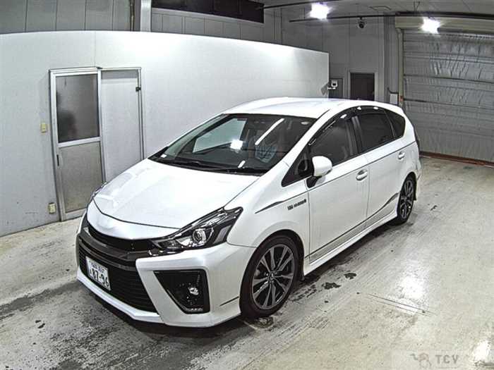2016 Toyota PRIUS α