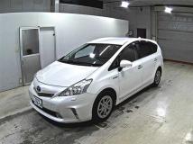 2013 Toyota PRIUS α