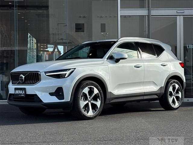 2024 Volvo XC40