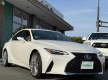 2021 Lexus IS