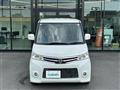 2010 Nissan ROOX