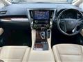 2019 Toyota Alphard Hybrid