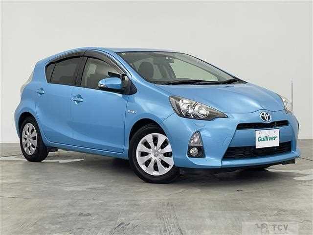 2013 Toyota AQUA