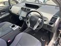 2012 Toyota PRIUS α