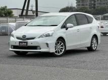 2011 Toyota PRIUS α