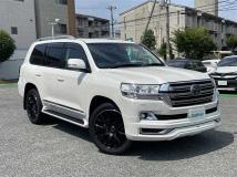 2017 Toyota Land Cruiser